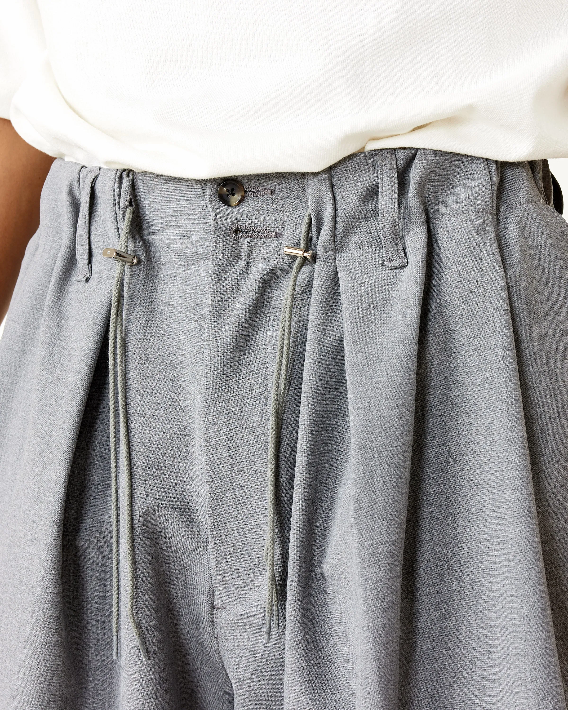 Circular Short Pants in Gray