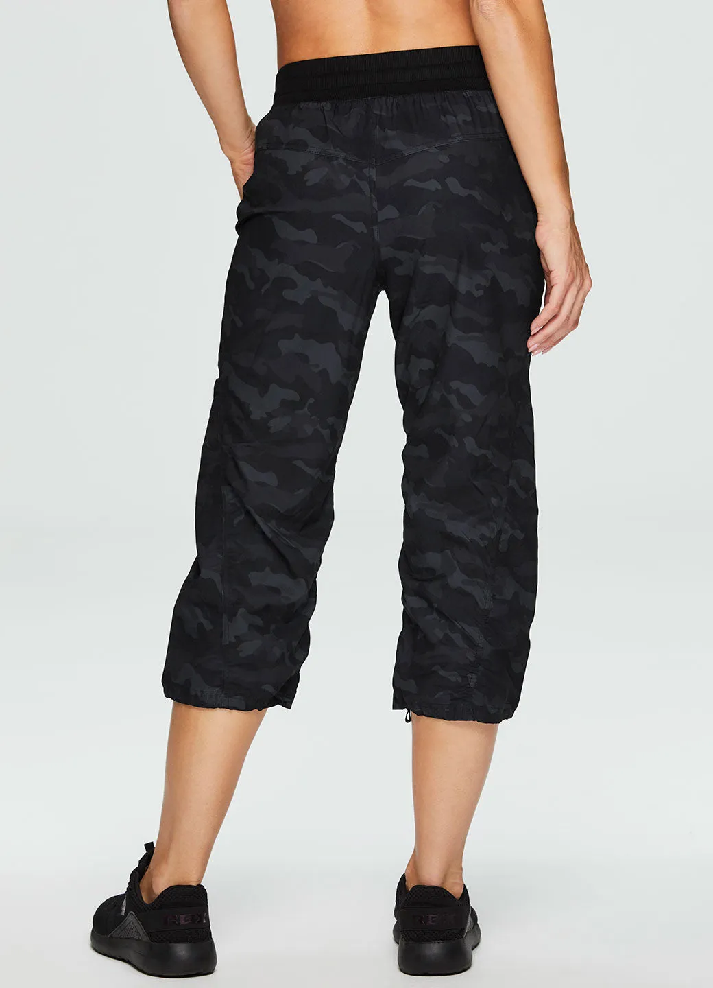 Lumen Lightweight Camo Capri Pant