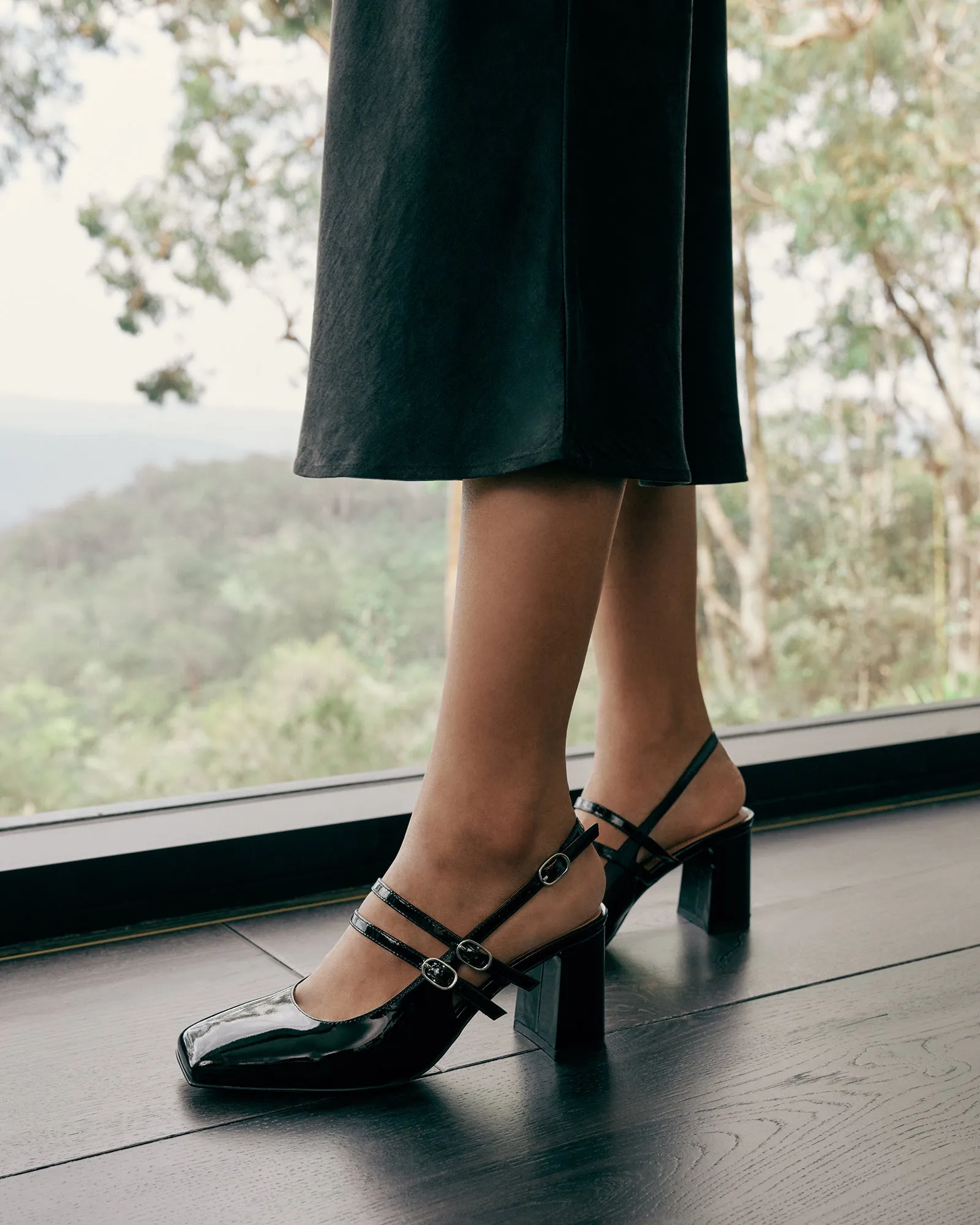 NATASHA MID HEELS BLACK PATENT