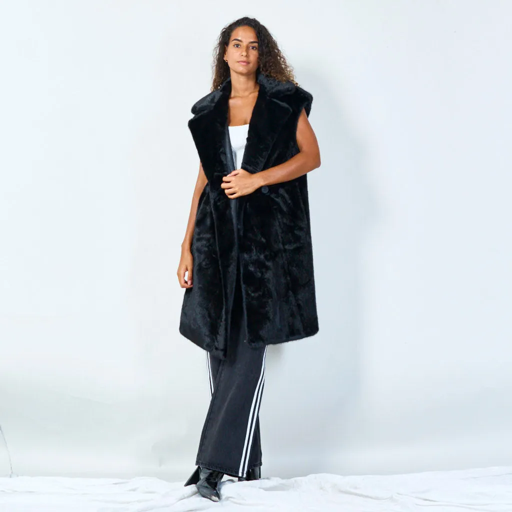 Sleeveless faux fur vest with wide lapels wholesale